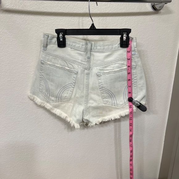 Hollister denim shorts - Picture 3 of 3